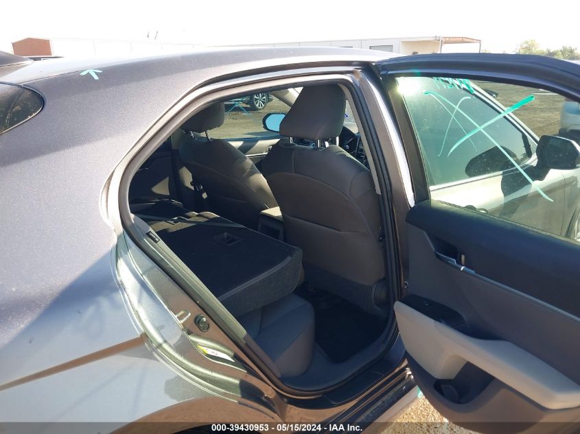 2019 Toyota Camry Le VIN: 4T1B11HK6KU687039 Lot: 39430953