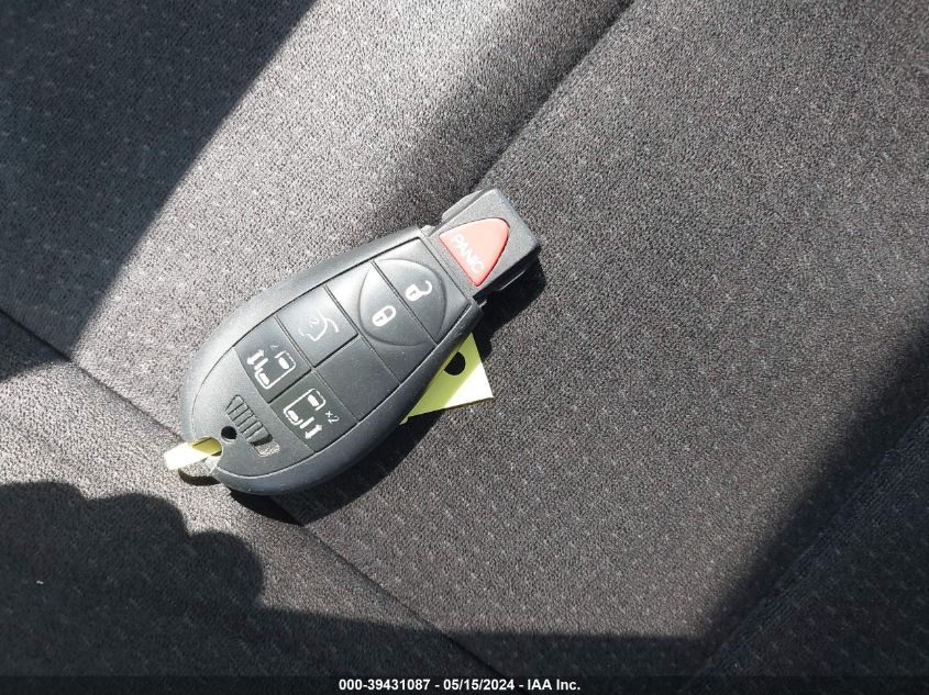 2011 Chrysler Town & Country Touring VIN: 2A4RR5DG6BR607735 Lot: 39431087