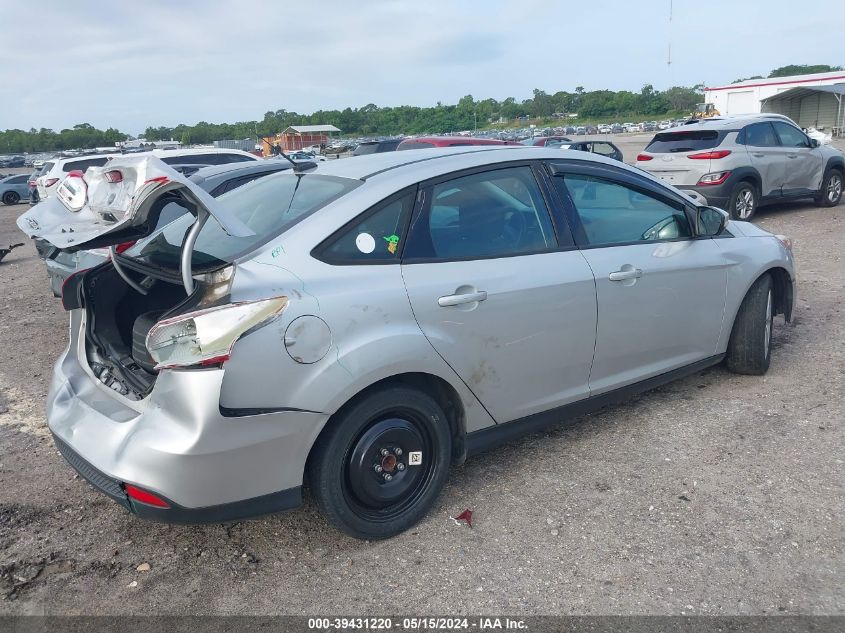 2016 Ford Focus Se VIN: 1FADP3F22GL352129 Lot: 39431220