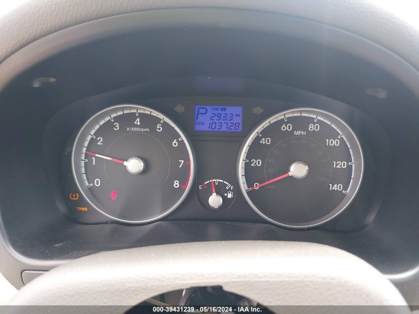 2010 Hyundai Accent Gls VIN: KMHCN4AC1AU487830 Lot: 39431239