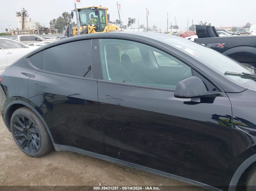 2021 Tesla Model Y Long Range Dual Motor All-Wheel Drive VIN: 5YJYGDEE2MF274625 Lot: 39431257