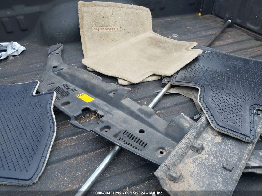 2008 Toyota Tundra Sr5 5.7L V8 VIN: 5TBBV54118S520283 Lot: 39431292