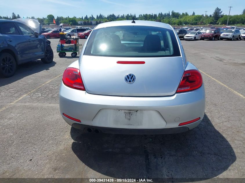 2013 Volkswagen Beetle 2.5L Entry VIN: 3VWFP7ATXDM661008 Lot: 39431439