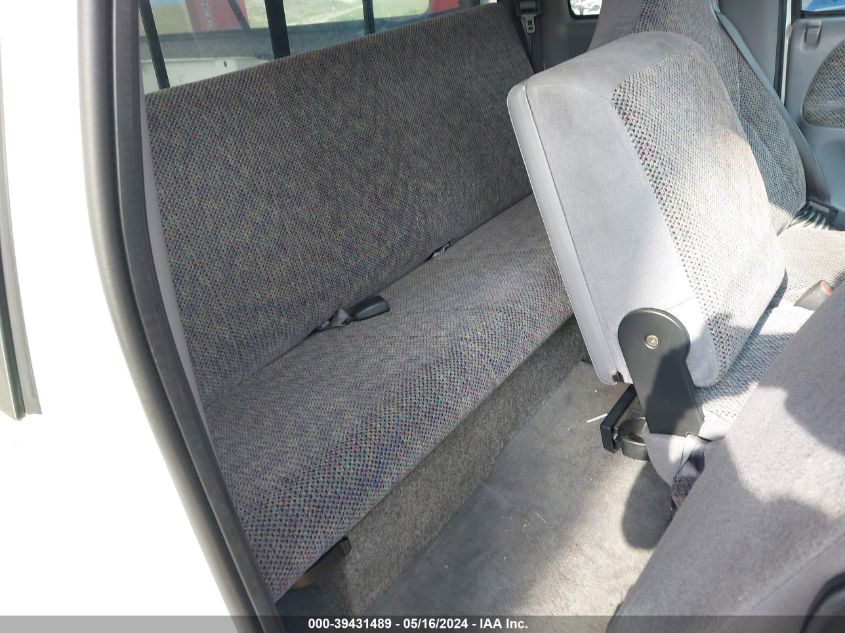 1998 Dodge Ram 2500 VIN: 3B7KC2263WG195724 Lot: 39431489