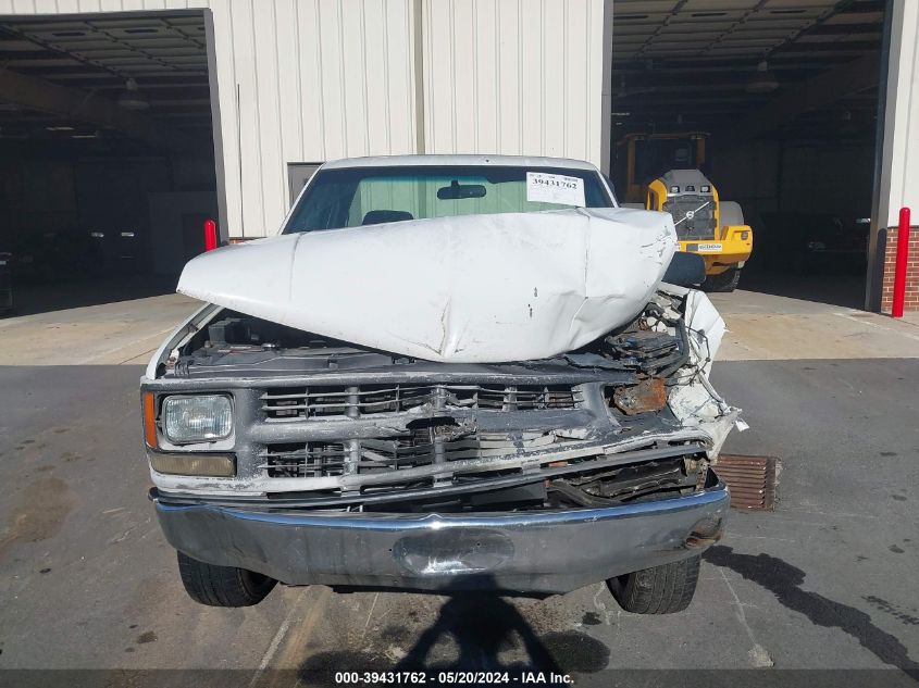 2000 Chevrolet C2500 VIN: 1GCGC24R8YR187604 Lot: 39431762