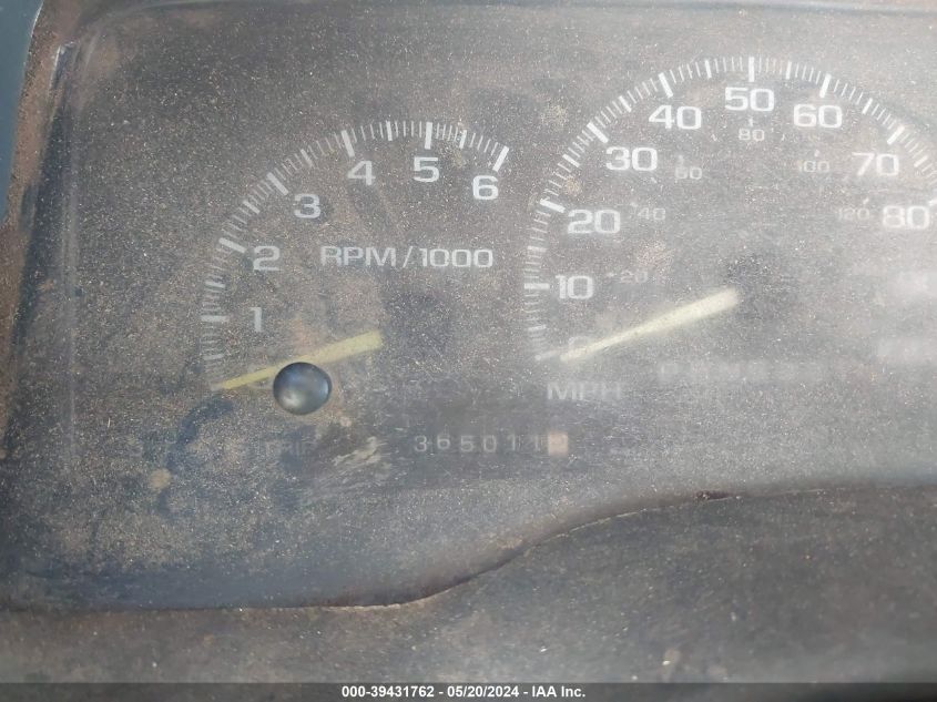 2000 Chevrolet C2500 VIN: 1GCGC24R8YR187604 Lot: 39431762