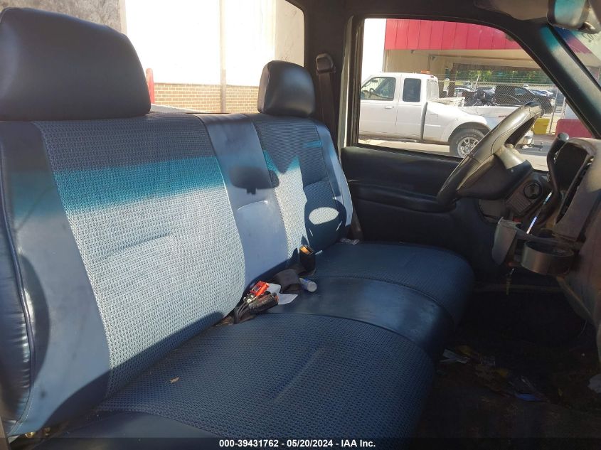 2000 Chevrolet C2500 VIN: 1GCGC24R8YR187604 Lot: 39431762