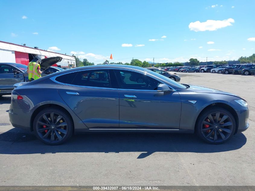 2016 Tesla Model S 90D/P100D/P85D/P90D VIN: 5YJSA1E46GF130335 Lot: 39432007