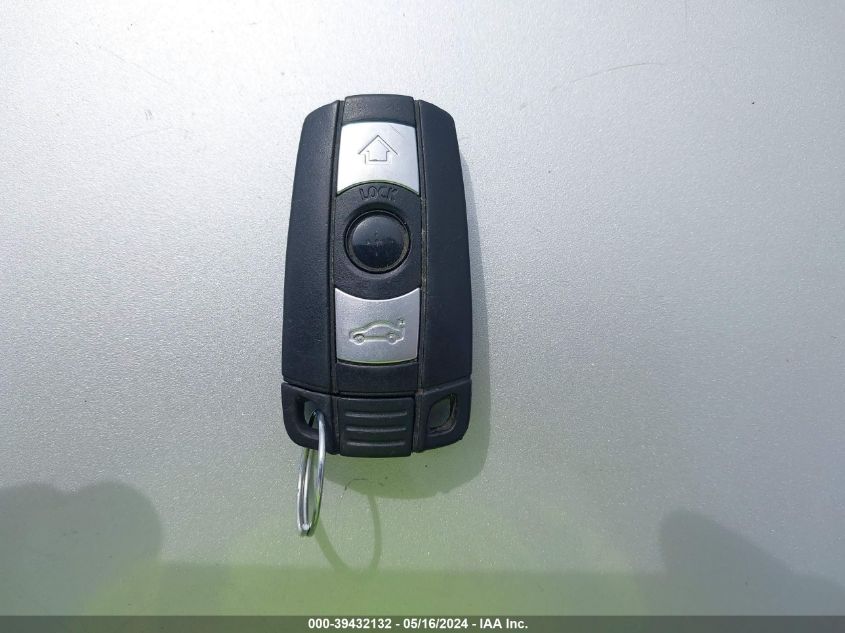 2006 BMW 325I VIN: WBAVB13556KX64580 Lot: 39432132