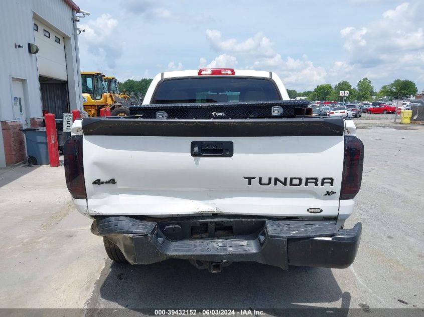 2016 Toyota Tundra Sr5 5.7L V8 VIN: 5TFDW5F1XGX559781 Lot: 39432152