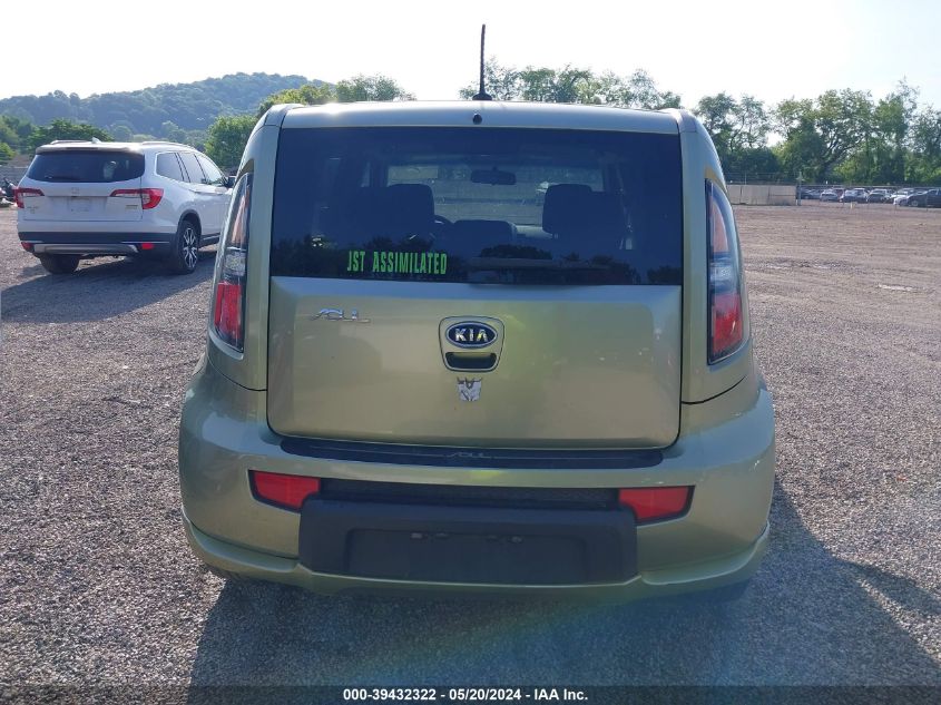 2011 Kia Soul + VIN: KNDJT2A26B7296790 Lot: 39432322