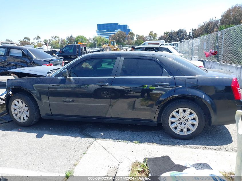 2008 Chrysler 300 Lx VIN: 2C3KA43R88H165586 Lot: 39432350