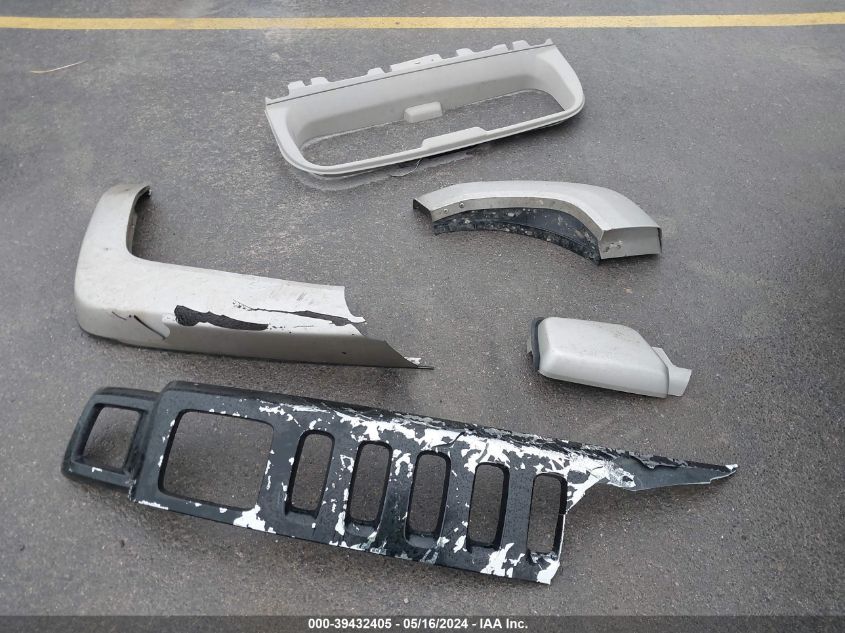 2006 Hummer H3 Suv VIN: 5GTDN136368120399 Lot: 39432405