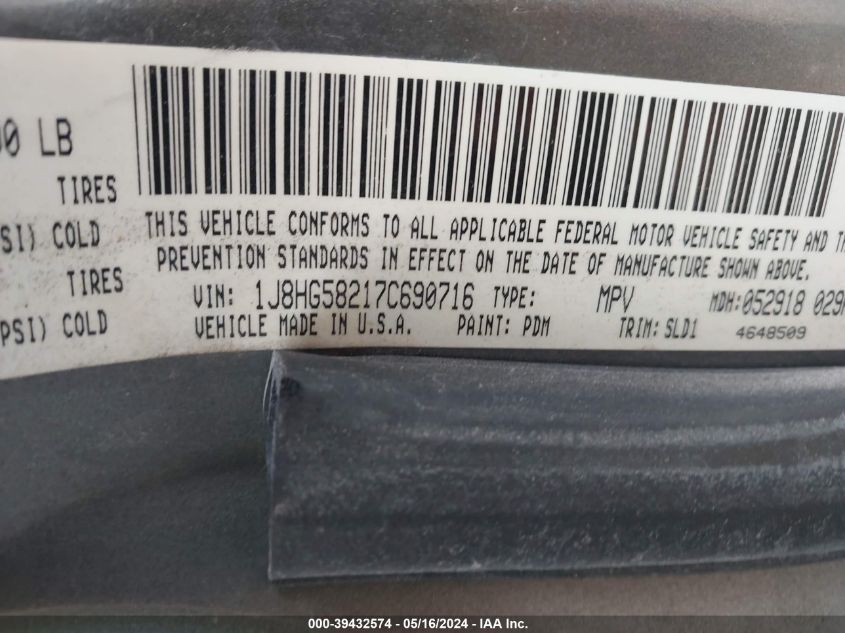 2007 Jeep Commander Limited VIN: 1J8HG58217C690716 Lot: 39432574