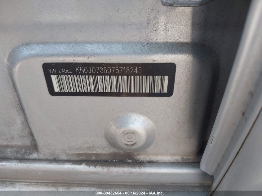 2007 Kia Sorento Ex VIN: KNDJD736075718243 Lot: 39432654
