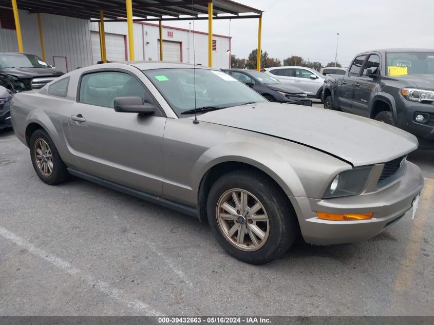 2008 Ford Mustang V6 Deluxe VIN: 1ZVHT80N785132849 Lot: 39432663