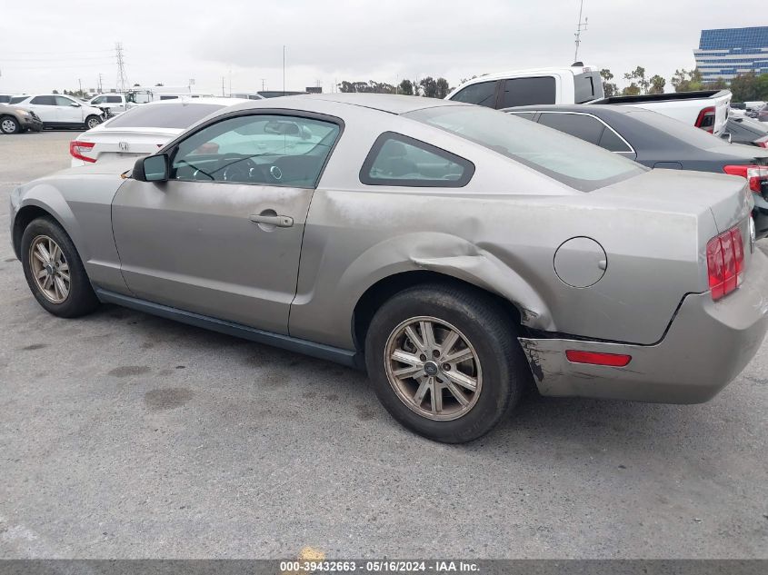 2008 Ford Mustang V6 Deluxe VIN: 1ZVHT80N785132849 Lot: 39432663