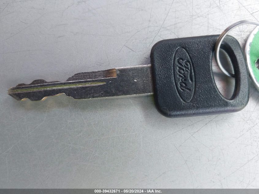 2004 Ford F-350 Lariat/Xl/Xlt VIN: 1FTWW32P44EC69776 Lot: 39432671