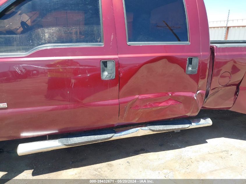 2004 Ford F-350 Lariat/Xl/Xlt VIN: 1FTWW32P44EC69776 Lot: 39432671