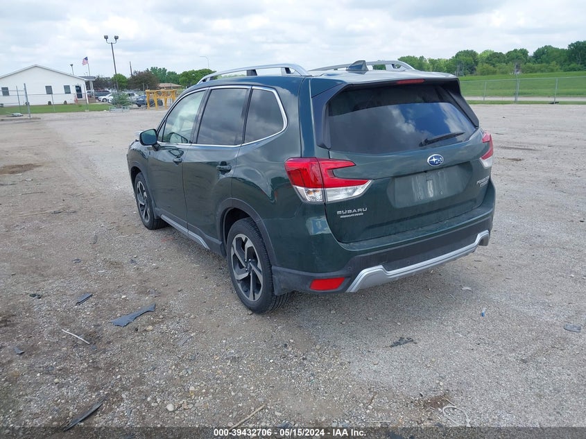 2022 SUBARU FORESTER VIN: JF2SKARCXNH526068