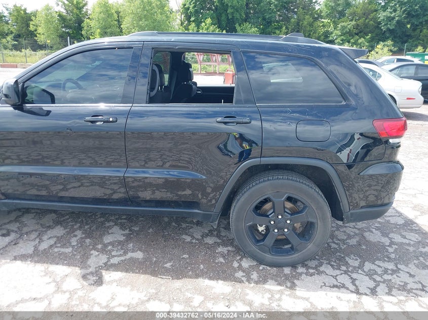 VIN 1C4RJEAG6MC883264 2021 JEEP GRAND CHEROKEE LAREDO