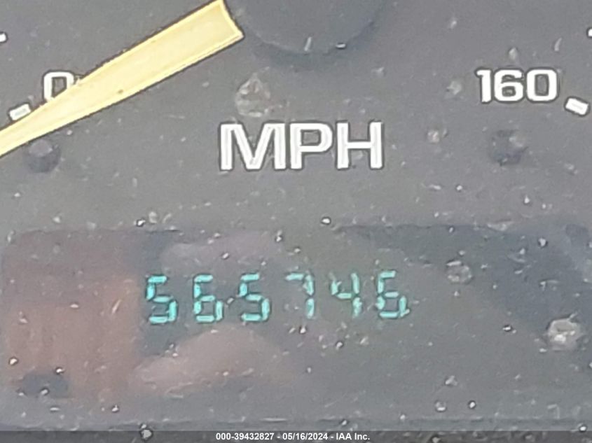 2000 Chevrolet Silverado 1500 Ls VIN: 1GCEC19V7YZ270318 Lot: 39432827