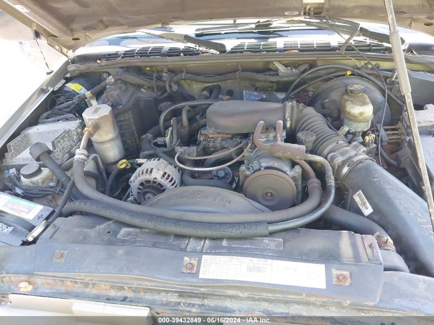 2001 GMC Sonoma VIN: 1GTCS19W718200025 Lot: 39432849