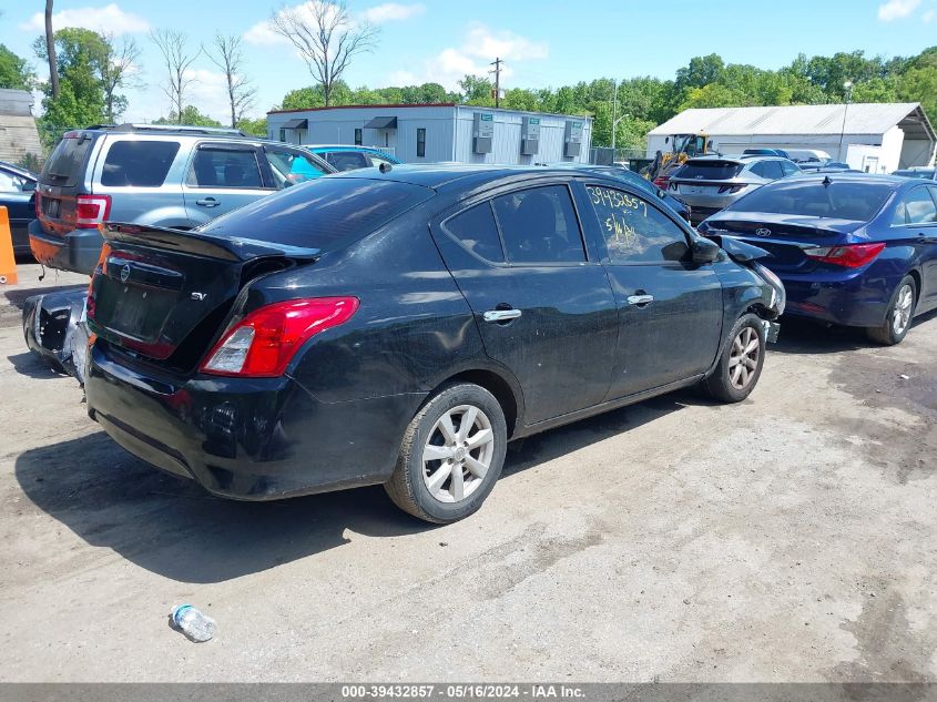 VIN 3N1CN7AP7KL869416 2019 Nissan Versa, 1.6 SV no.4