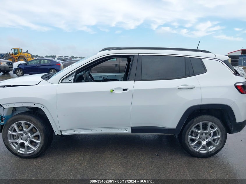 VIN 3C4NJDFNXPT546153 2023 JEEP COMPASS LATITUDE LUX FWD