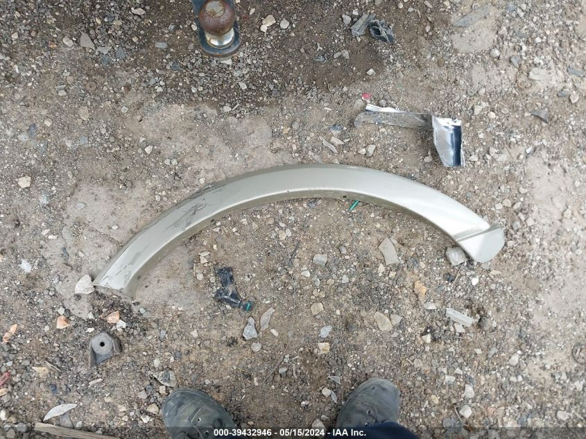 2010 Ford Expedition Eddie Bauer/King Ranch VIN: 1FMJU1J59AEB57034 Lot: 39432946