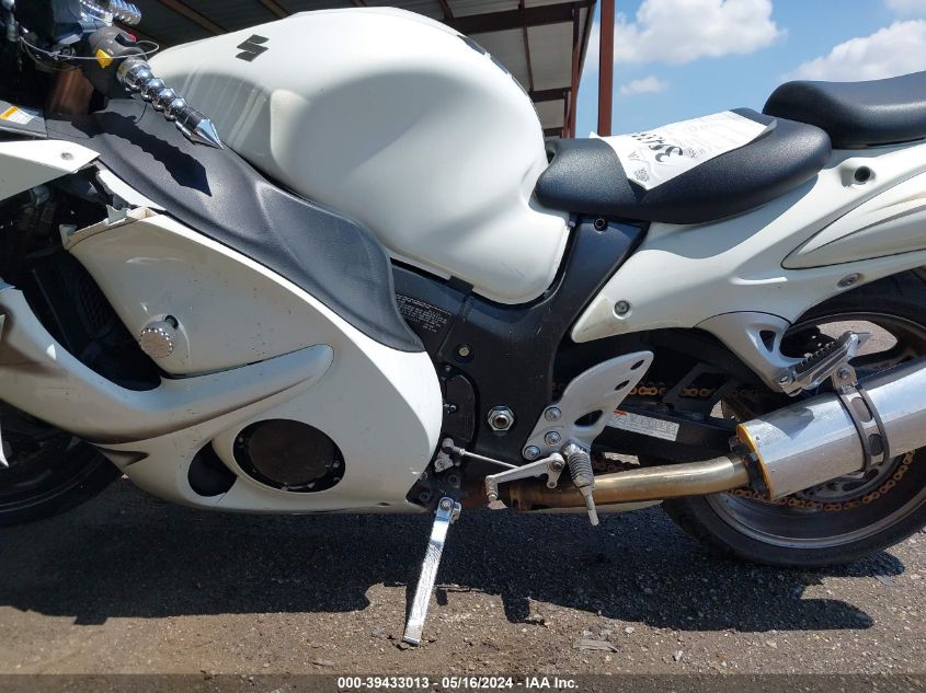 2011 Suzuki Gsx1300 R VIN: JS1GX72AXB2100892 Lot: 39433013