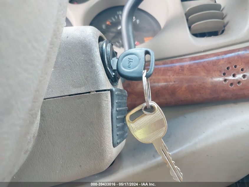 2000 Buick Lesabre Limited VIN: 1G4HR54K1YU136008 Lot: 39433016