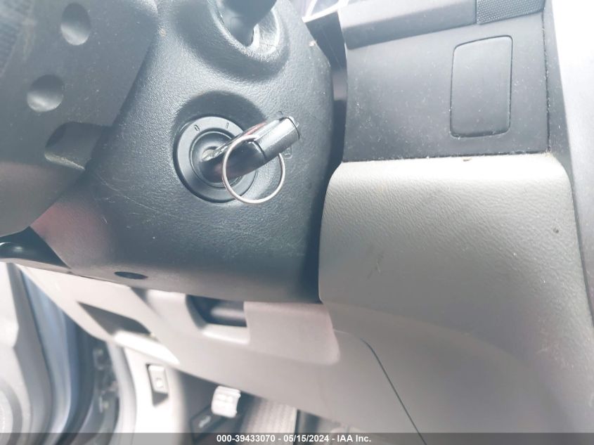 2007 Honda Cr-V Lx VIN: JHLRE38337C044773 Lot: 39433070