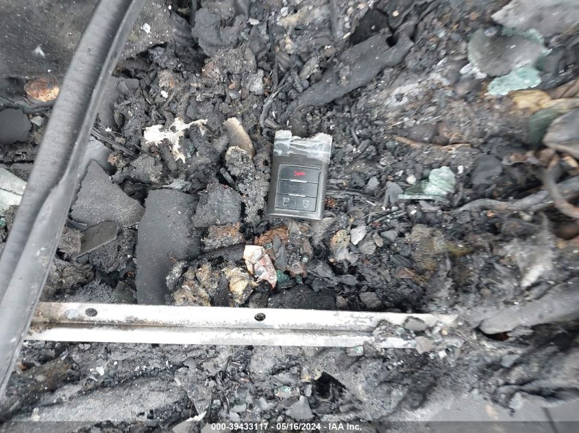 2012 Cadillac Cts Standard VIN: 1G6DC1E32C0151043 Lot: 39433117