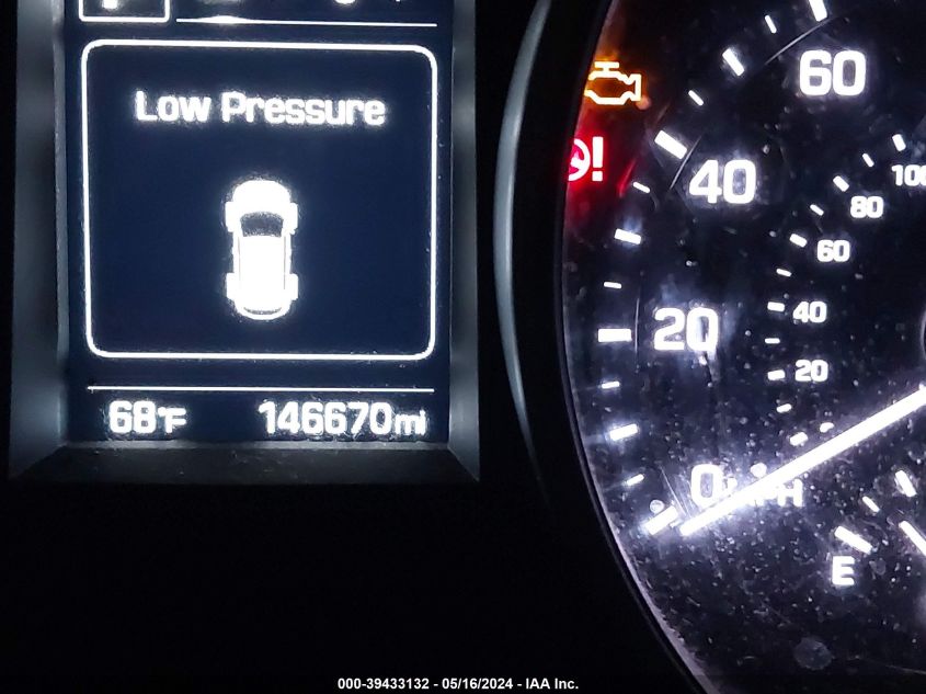 2017 Hyundai Santa Fe Sport 2.4L VIN: 5XYZT3LB8HG392258 Lot: 39433132