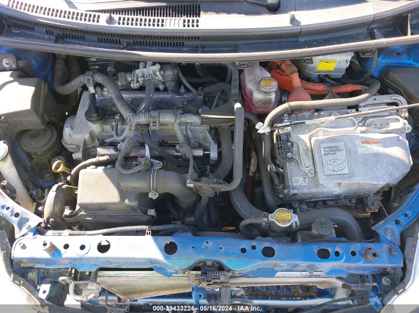 2013 Toyota Prius C Three VIN: JTDKDTB31D1058690 Lot: 39433224