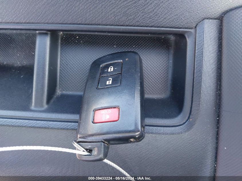 2013 Toyota Prius C Three VIN: JTDKDTB31D1058690 Lot: 39433224