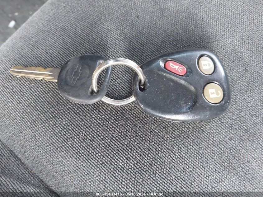 2004 Chevrolet Silverado 1500 Z71 VIN: 1GCEK19T24E169223 Lot: 39433416