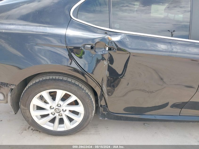 2021 Toyota Camry Le VIN: 4T1C11AK6MU480443 Lot: 39433434