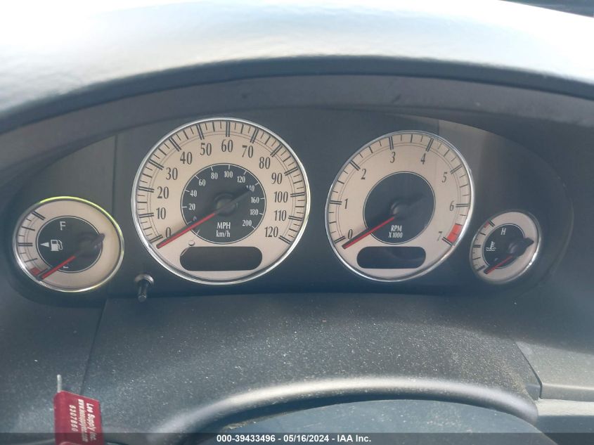 2001 Chrysler Town & Country Limited VIN: 2C8GP64L11R356027 Lot: 39433496