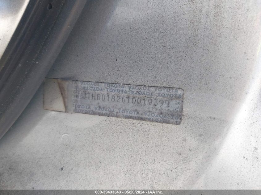 2001 Lexus Is 300 VIN: JTHBD182610019399 Lot: 39433543