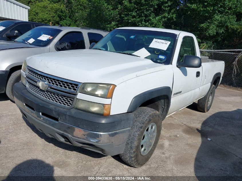 2005 Chevrolet Silverado 2500Hd Work Truck VIN: 1GCHC24U05E317726 Lot: 39433630