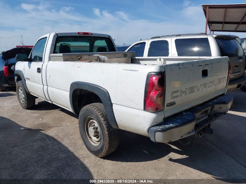 2005 Chevrolet Silverado 2500Hd Work Truck VIN: 1GCHC24U05E317726 Lot: 39433630