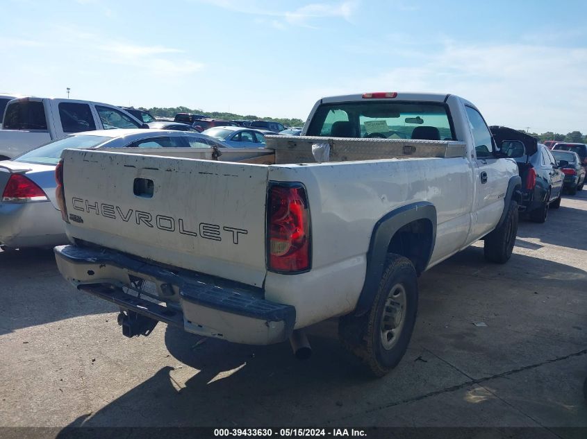 2005 Chevrolet Silverado 2500Hd Work Truck VIN: 1GCHC24U05E317726 Lot: 39433630