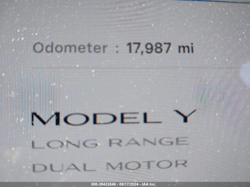 2022 Tesla Model Y Long Range Dual Motor All-Wheel Drive VIN: 7SAYGDEE2NF388161 Lot: 39433846