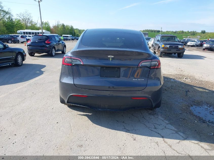 2022 Tesla Model Y Long Range Dual Motor All-Wheel Drive VIN: 7SAYGDEE2NF388161 Lot: 39433846