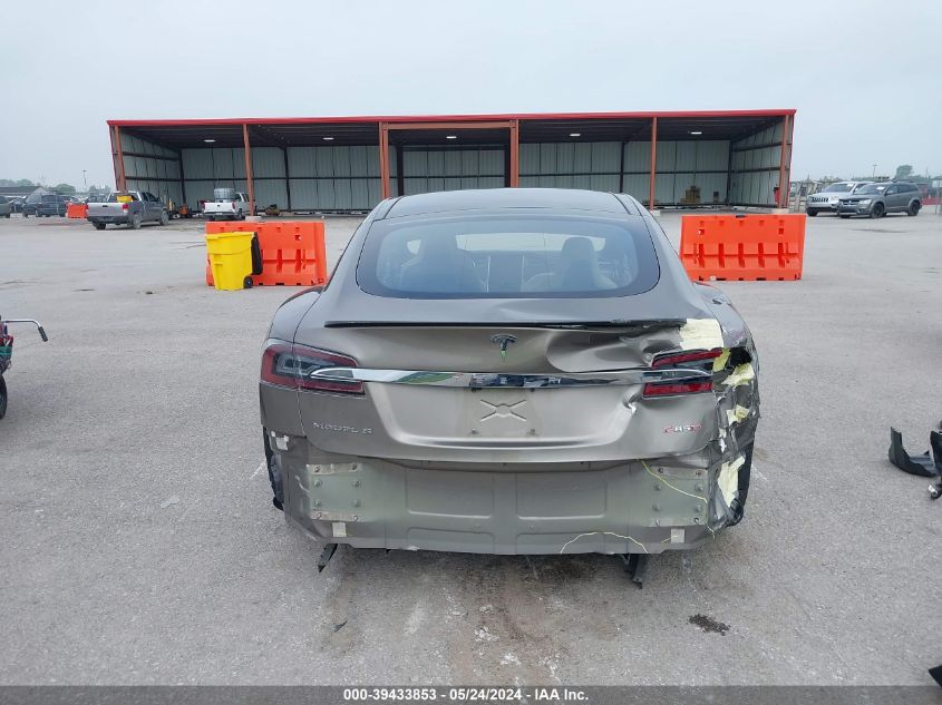 2015 Tesla Model S 85D/P85D VIN: 5YJSA1H49FF093520 Lot: 39433853