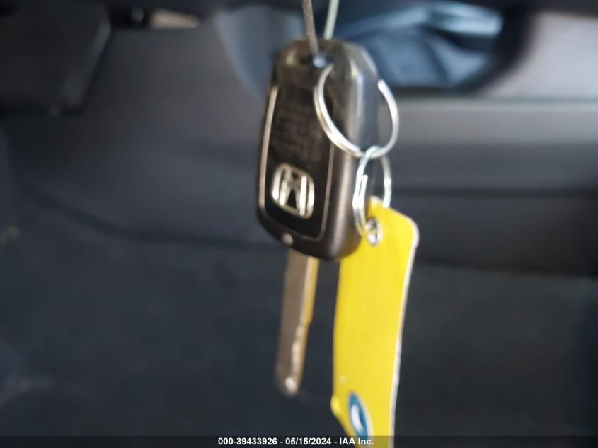 2020 Honda Civic Lx VIN: 2HGFC2S64LH556600 Lot: 39433926