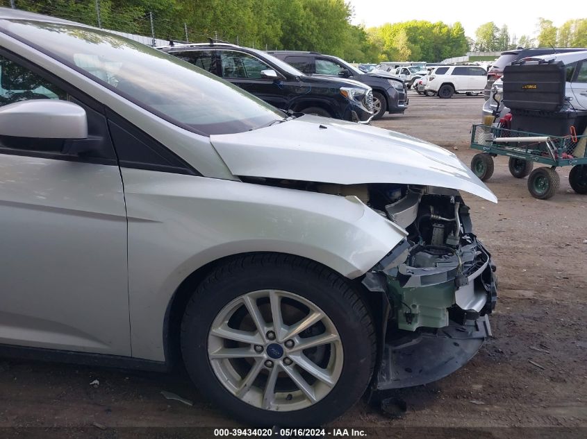 2018 Ford Focus Se VIN: 1FADP3FE1JL245915 Lot: 39434020