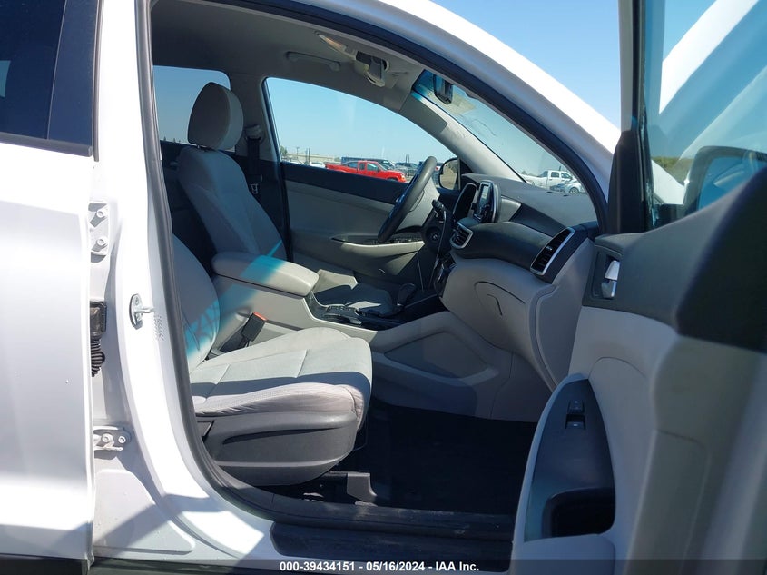 2019 HYUNDAI TUCSON SE - KM8J23A45KU927861